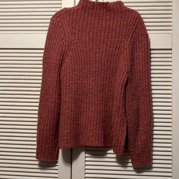 LEITH Chunky Mock Neck High-Low Sweater - Picture 3 of 9